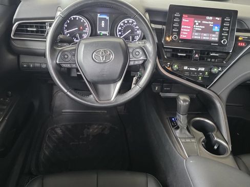 Used 2024 Toyota Camry SE FWD image 12
