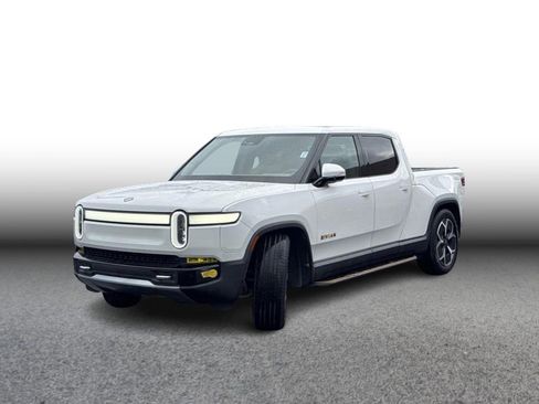Used 2022 Rivian R1T Adventure image 1