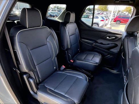 Used 2023 Chevrolet Traverse Premier w/ Redline Edition image 20