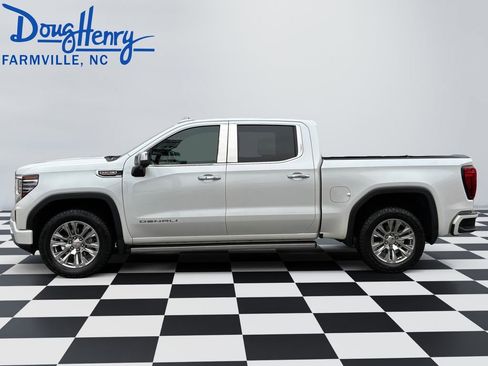 Used 2022 GMC Sierra 1500 Denali w/ Technology Package image 2