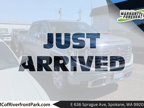 Used 2025 GMC Sierra 1500 Denali w/ Denali Carbonpro Edition AWD/4WD image 3