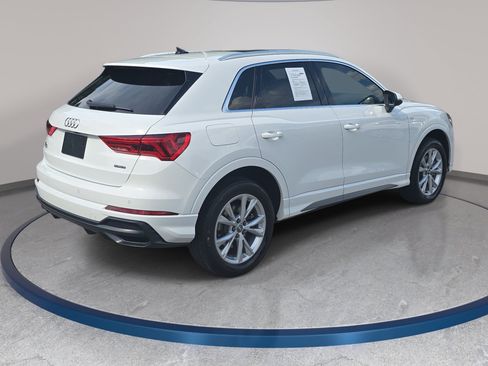 Used 2021 Audi Q3 2.0T Premium w/ Convenience Package AWD/4WD image 5