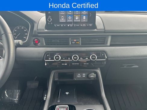 Used 2025 Honda Pilot EX-L image 17