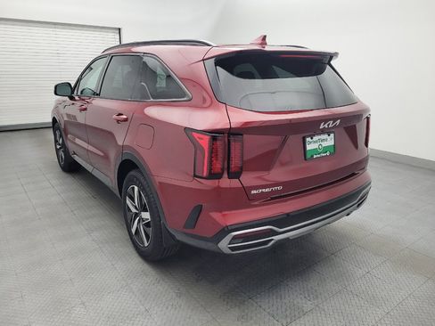 Used 2023 Kia Sorento S w/ Panoramic Sunroof Package FWD image 5