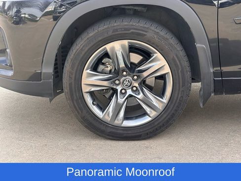 Used 2018 Toyota Highlander Limited Platinum w/ Protection Package #3 image 5