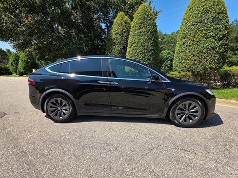 Used 2018 Tesla Model X 100D AWD/4WD image 6