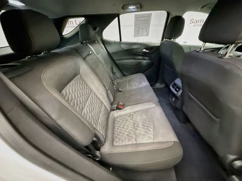Used 2021 Chevrolet Equinox LT FWD image 26