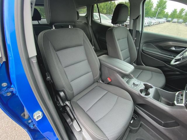 Used 2024 GMC Terrain SLE w/ Driver Convenience Package FWD image 26