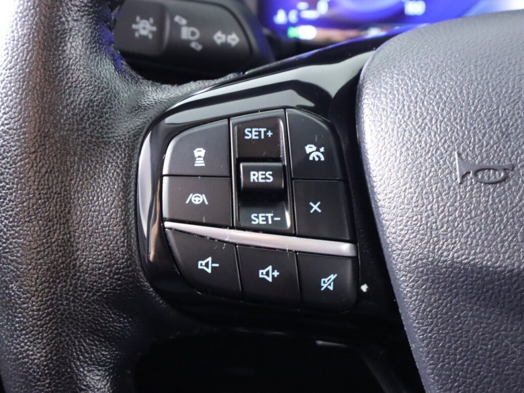 Used 2021 Ford Escape SEL w/ Technology Package AWD/4WD image 12