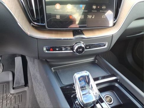 New 2026 Volvo XC60 T8 Plus w/ Protection Package Premier AWD/4WD image 24