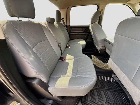 Used 2019 RAM 1500 Express w/ Wheel & Sound Group AWD/4WD image 29