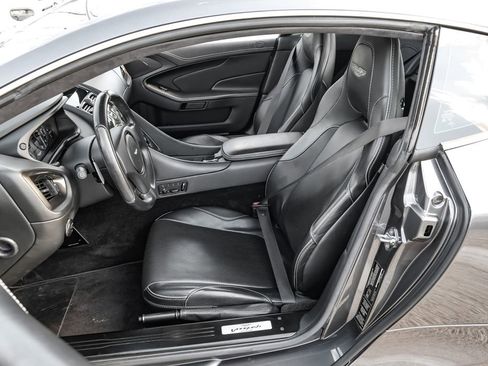 Used 2016 Aston Martin Vanquish Coupe RWD image 34