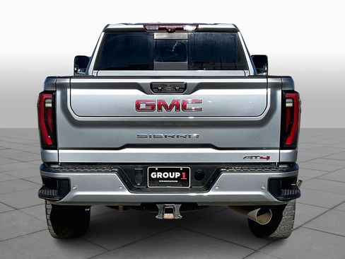 Used 2024 GMC Sierra 2500 AT4 w/ AT4 Premium Plus Package image 4