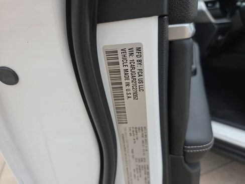 New 2026 Jeep Grand Cherokee Altitude RWD image 28