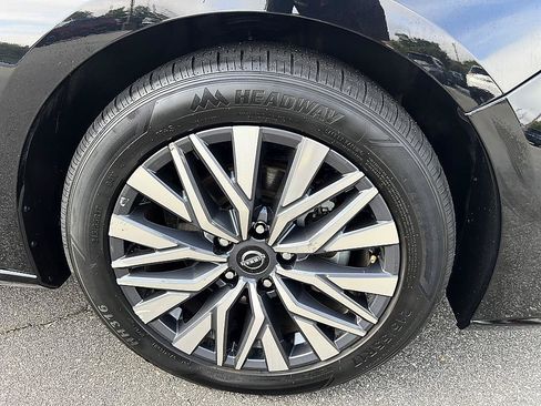 Certified 2025 Nissan Altima 2.5 SV FWD image 12