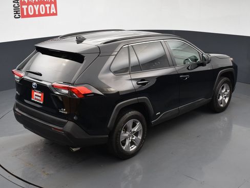 Used 2023 Toyota RAV4 LE AWD/4WD image 19