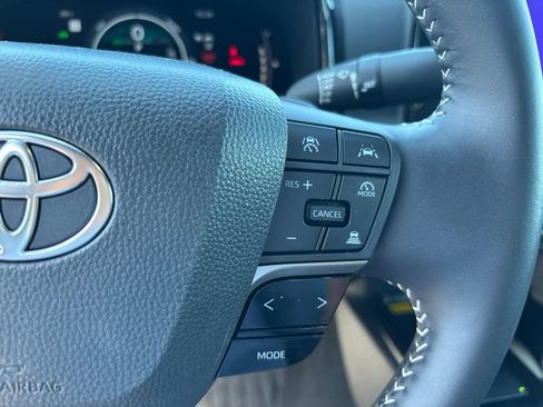 Used 2026 Toyota Camry SE w/ Convenience Package FWD image 20