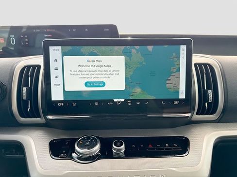 New 2025 Ford Expedition Max Active image 13