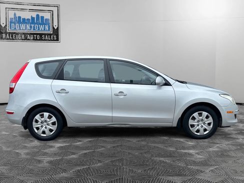 Used 2011 Hyundai Elantra GLS image 5