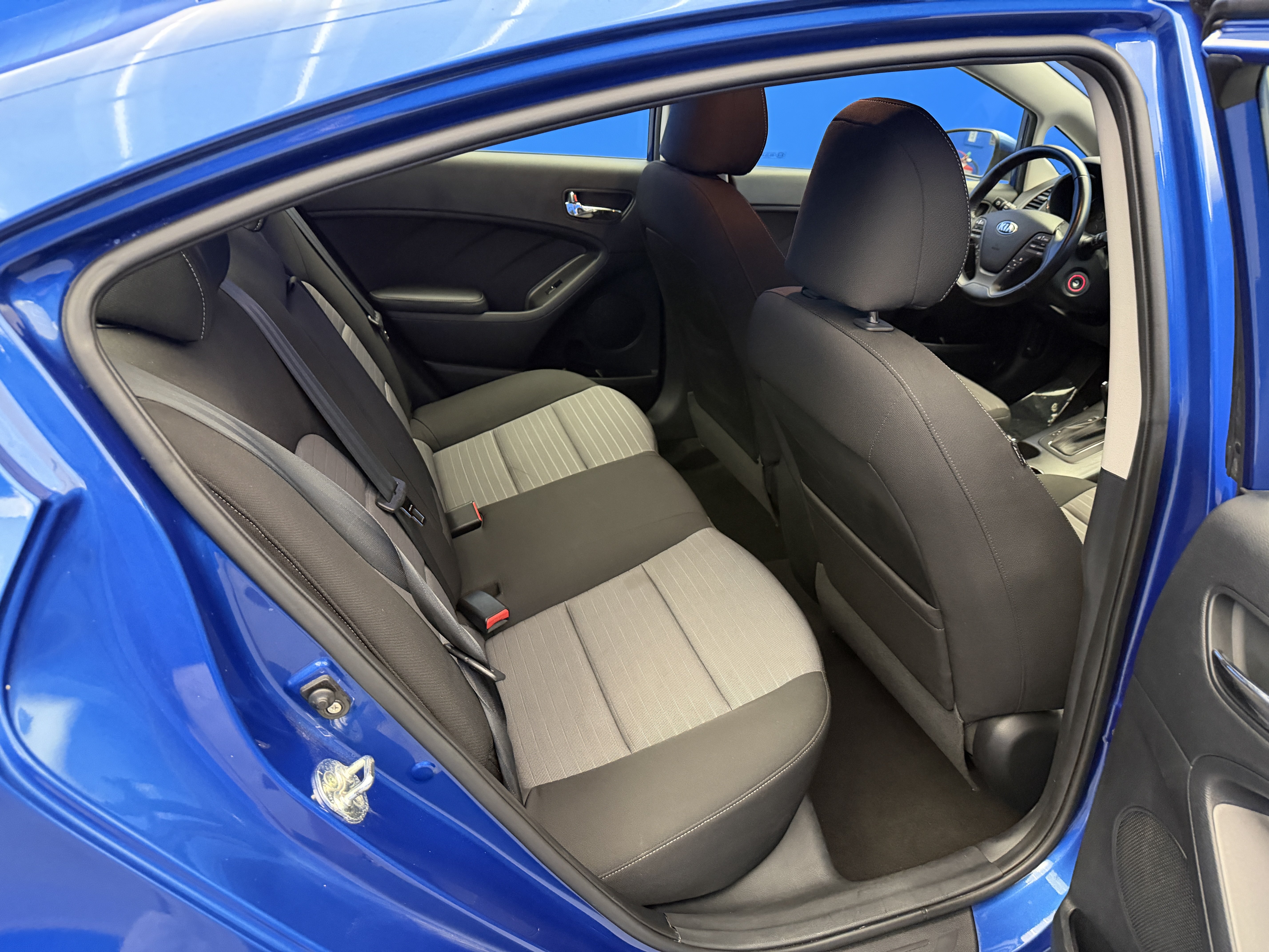 Used 2015 Kia Forte EX FWD image 23