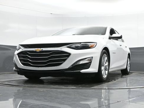 Used 2024 Chevrolet Malibu LT FWD image 43
