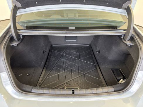 Certified 2023 BMW 740i w/ Parking Assistance Package image 27