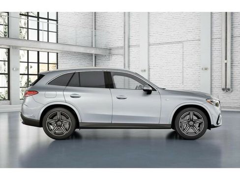 New 2025 Mercedes-Benz GLC 350e 4MATIC image 17