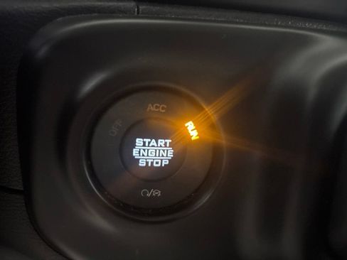 Used 2021 Jeep Wrangler Sport AWD/4WD image 12