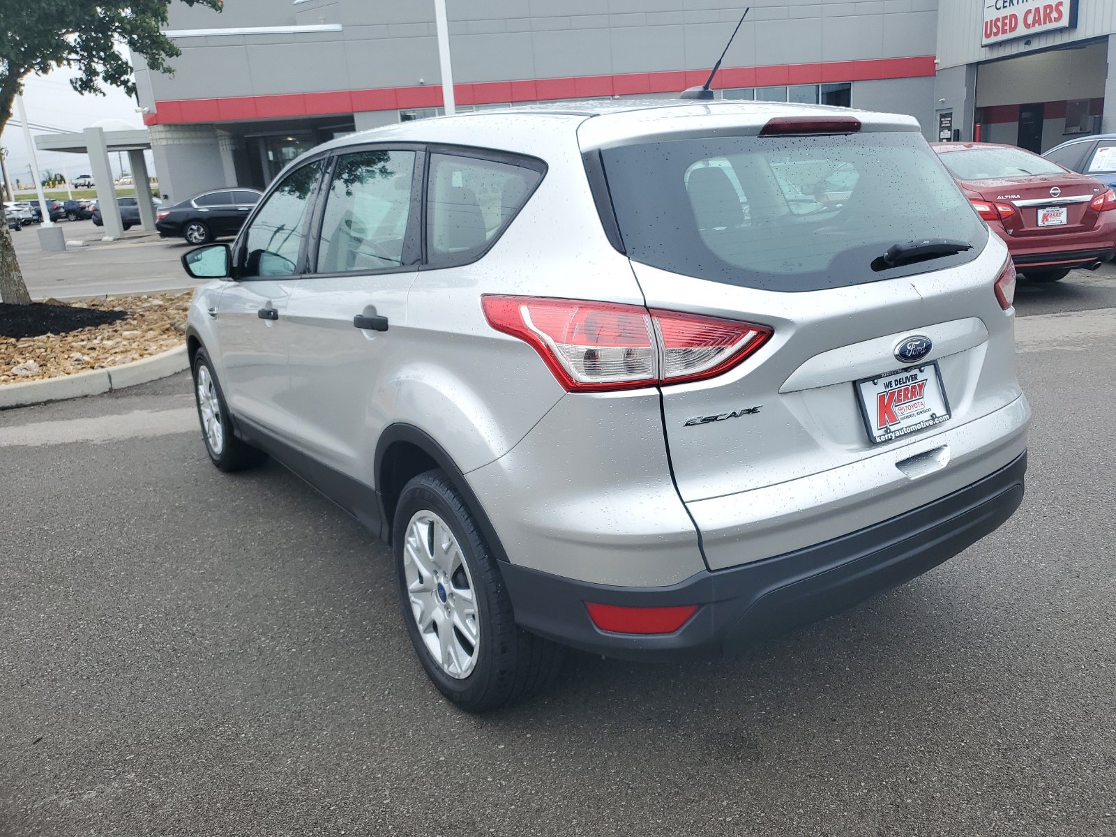 Used 2014 Ford Escape S FWD image 3
