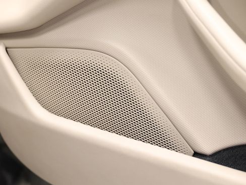 Used 2022 Porsche Taycan 4 Cross Turismo w/ Technology Package image 74