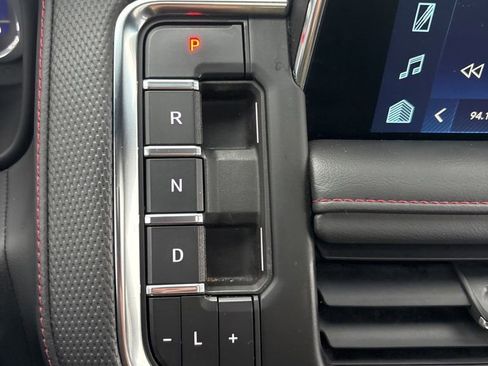 Used 2022 Chevrolet Tahoe RST w/ Luxury Package image 42