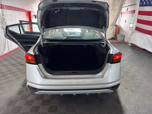 Used 2023 Nissan Altima 2.5 SV FWD image 11
