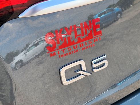 Used 2023 Audi Q5 2.0T Premium w/ Convenience Package image 9