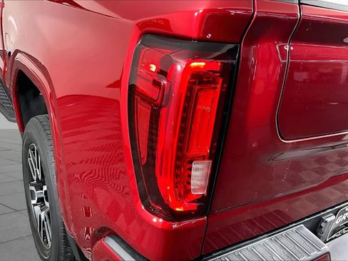 Certified 2022 GMC Sierra 1500 AT4 w/ AT4 Premium Package AWD/4WD image 28