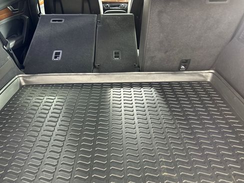 Used 2023 Audi Q5 e Premium Plus w/ Premium Plus Package image 14