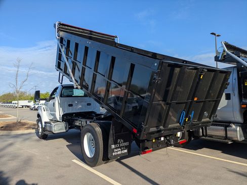 New 2027 Ford F750 2WD Regular Cab Super Duty image 29