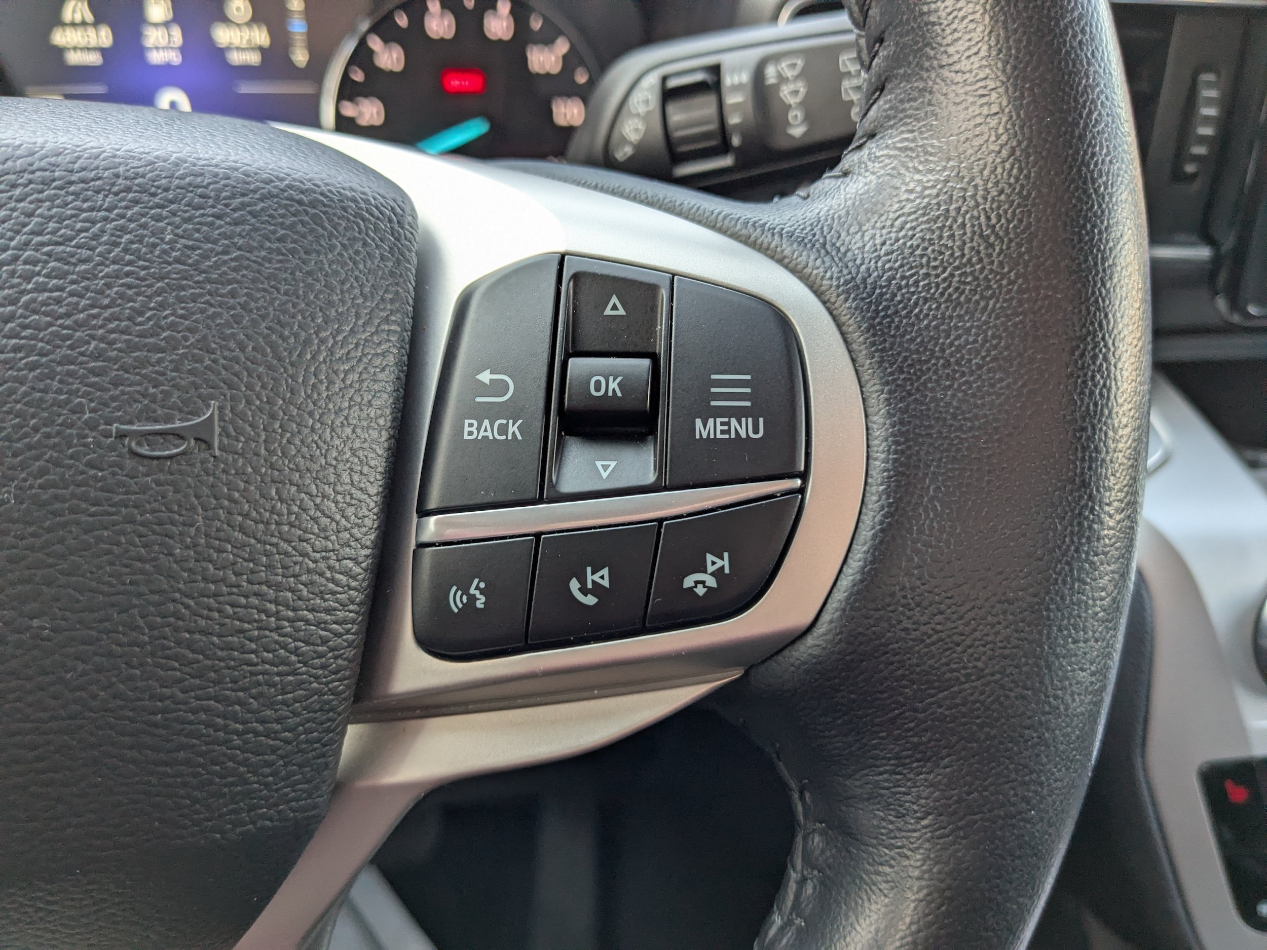Used 2022 Ford Explorer XLT w/ Equipment Group 202A AWD/4WD image 24