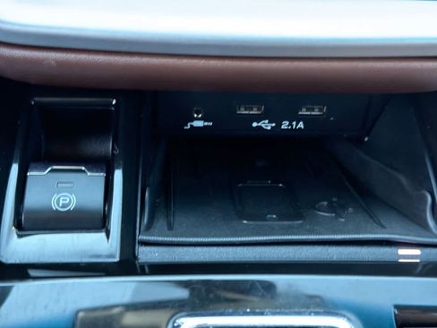 Used 2020 Subaru Outback Touring image 34