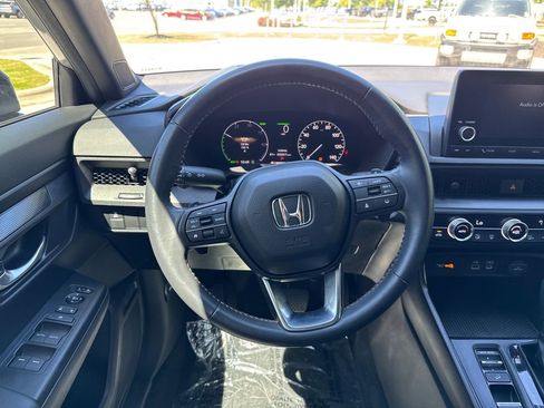 Used 2023 Honda CR-V Sport image 19