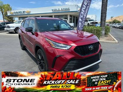 Used 2023 Toyota Highlander XSE