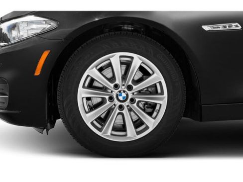 Used 2015 BMW 528i Sedan image 12