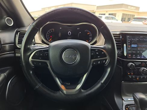 Used 2020 Jeep Grand Cherokee High Altitude RWD image 23