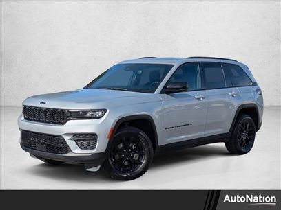 Used 2024 Jeep Grand Cherokee Altitude