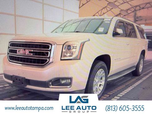 Used 2015 GMC Yukon XL SLT w/ Open Road Package AWD/4WD image 1