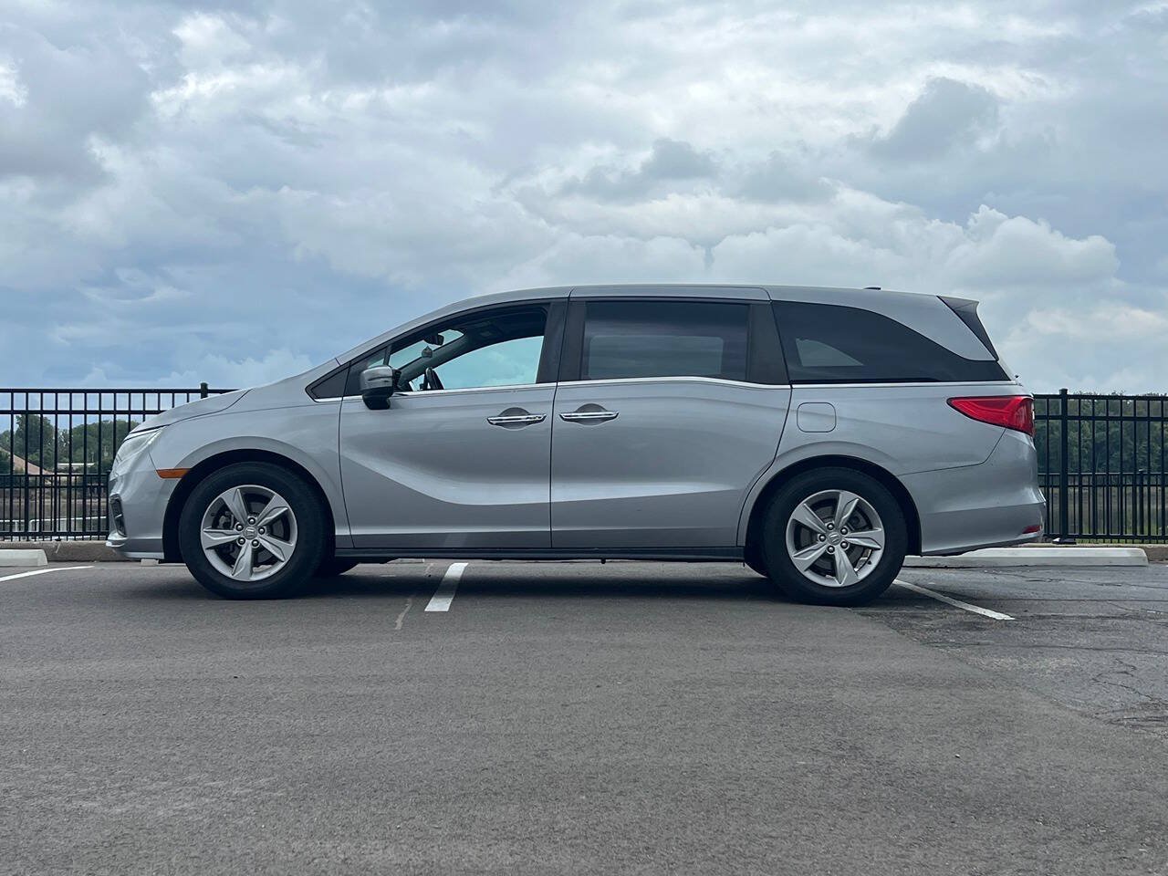 Used 2019 Honda Odyssey EX-L image 3