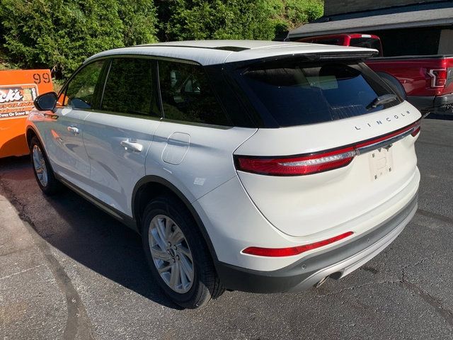 Used 2023 Lincoln Corsair AWD image 2