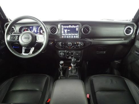 Used 2023 Jeep Wrangler Unlimited Sahara AWD/4WD image 10