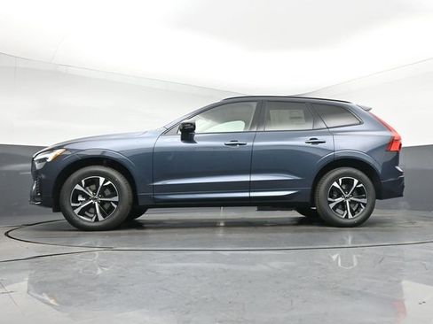 New 2026 Volvo XC60 B5 Core w/ Climate Package image 43