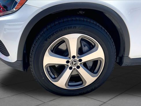 Used 2018 Mercedes-Benz GLC 300 4MATIC image 10