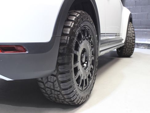 Used 2017 Volkswagen Beetle 1.8T Dune w/ Dune Technology Package image 32